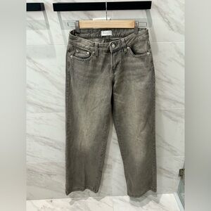 PacSun Women's Straight Leg Jeans in Faded Gray-Green